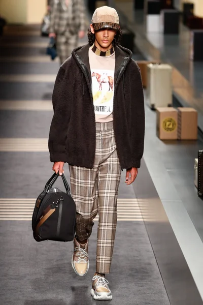 Look 38